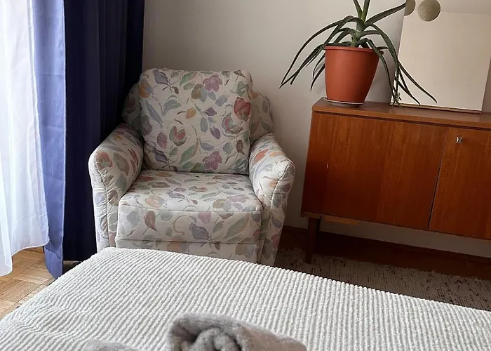 Paradise Near Vienna 3 Room&balcony Appartement *